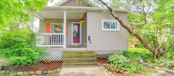 Steps to Lake Huron: Retreat w/ Yard in St Ignace