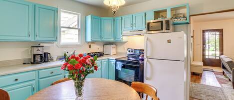 House (2 Bedrooms) | Interior