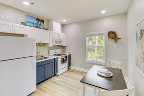 Apartment (0 Bedroom) | Interior