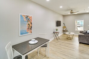 Apartment (0 Bedroom) | Interior