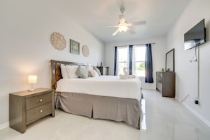 House (5 Bedrooms) | Interior