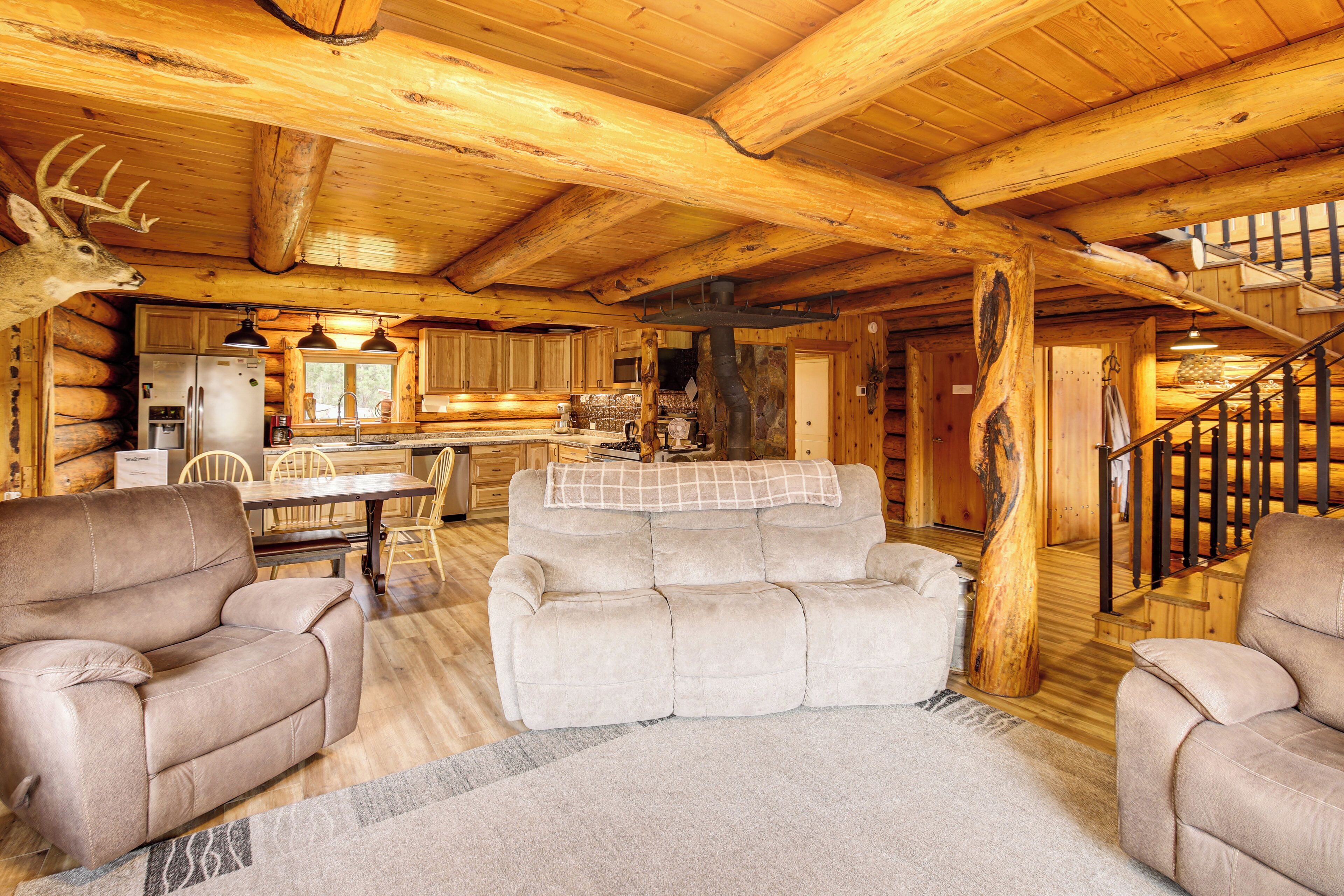 House (3 Bedrooms) | Interior