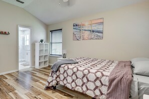 House (3 Bedrooms) | Interior - Jacksonville Family Home: Near Shopping & Dining! (Jacksonville)