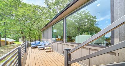 Family Fun! Lake Eufaula Home w/ Wraparound Deck
