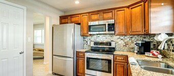 Heated Pool & Private Dock: Home in Port Charlotte
