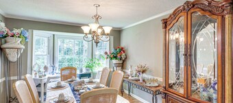 Pool & Tennis Court Access: Home in Warner Robins