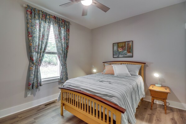 House (3 Bedrooms) | Interior