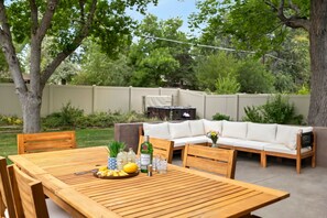 House, Multiple Beds, Hot Tub, Garden View (2001 James Drive) | View from room