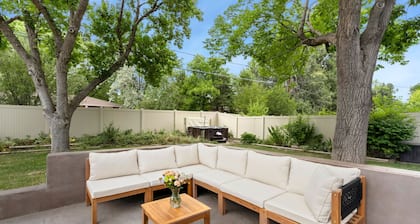 The Foundry Escape - Hot Tub, Bikes & Game Room