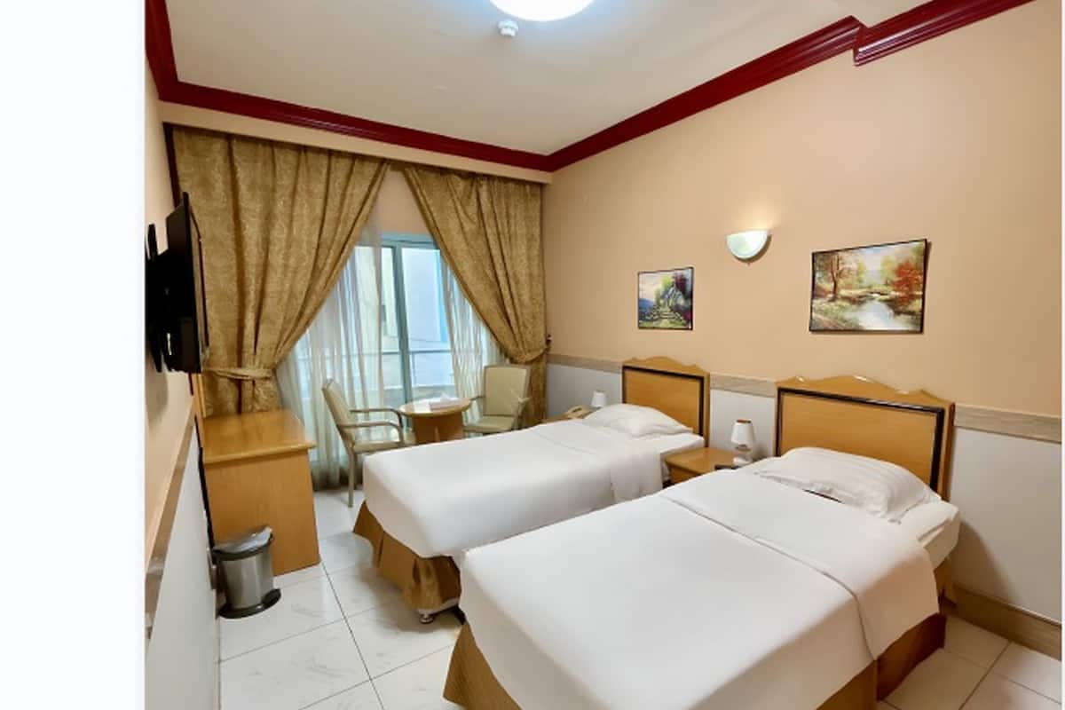 Standard Twin Room | Desk, free WiFi, bed sheets