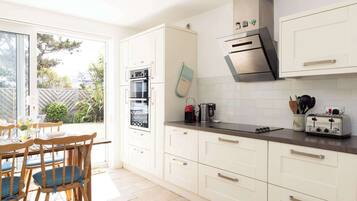 House | 3 bedrooms, Internet