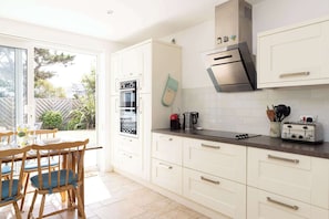 House | 3 bedrooms, Internet