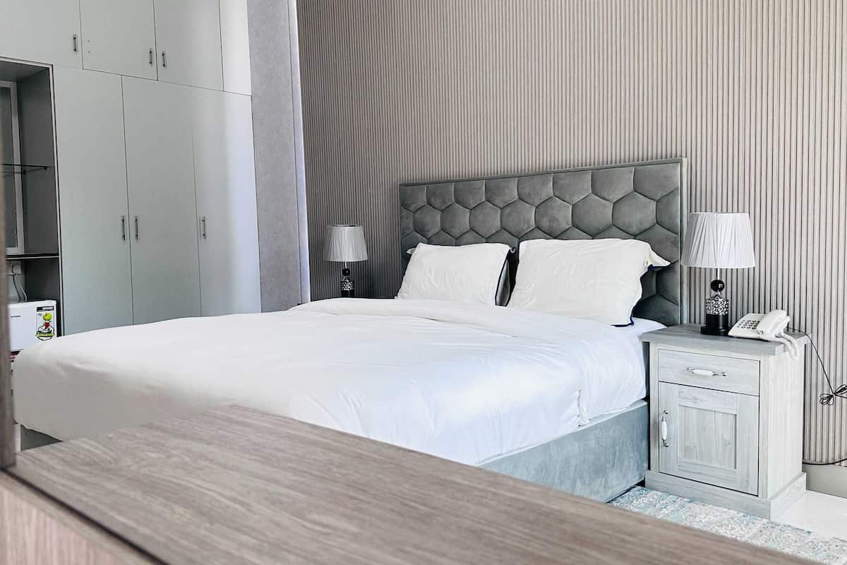 Free WiFi, bed sheets