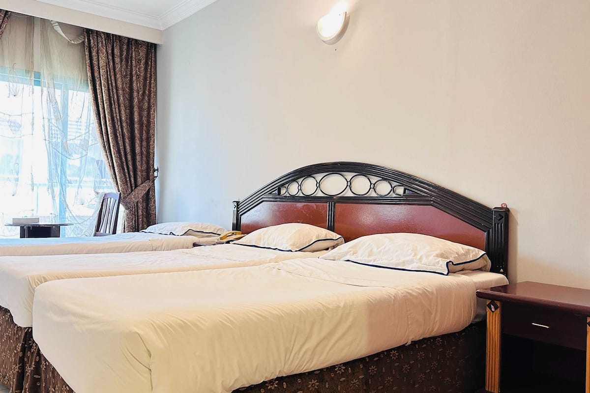 Free WiFi, bed sheets