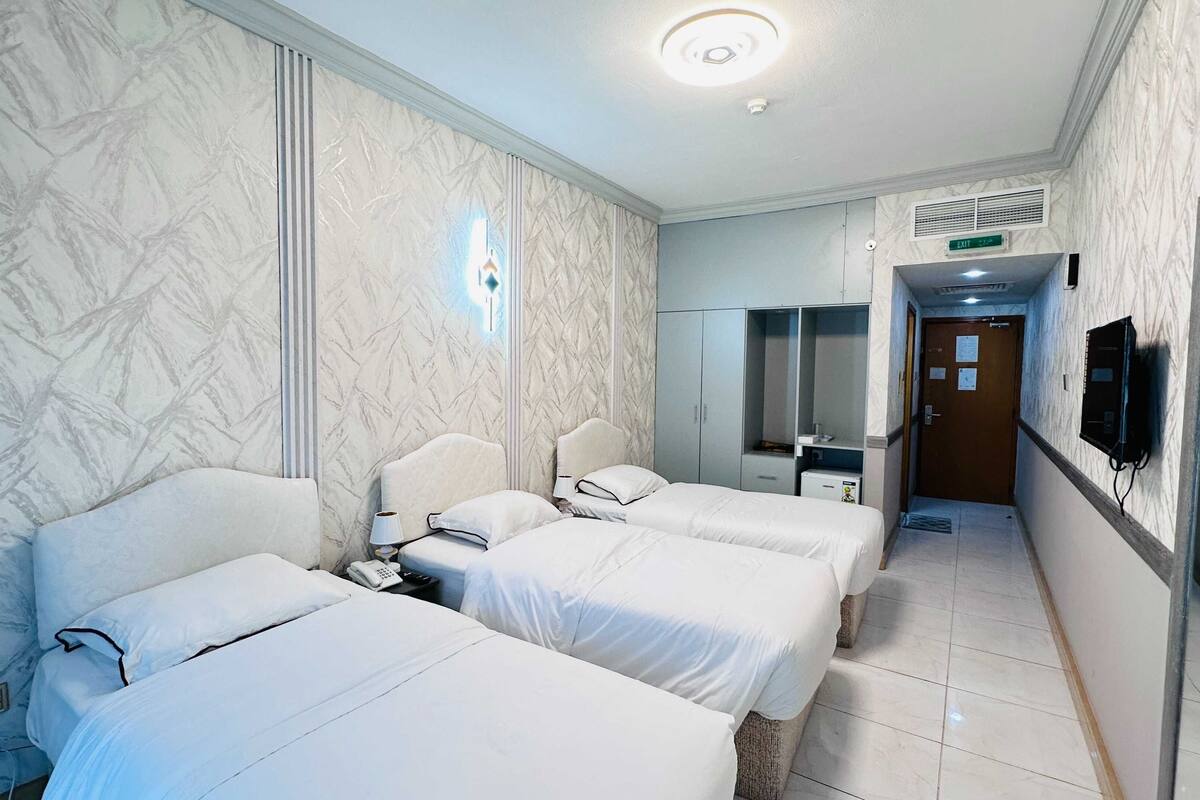 Free WiFi, bed sheets