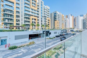Estudio exclusivo, balcón, vistas a la ciudad | Vistas del balcón