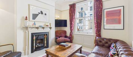 TV, DVD player, offices
