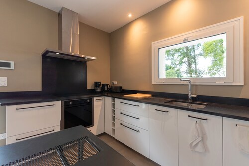 Casa de vacaciones 'Maison De Campagne' con terraza privada, jardín privado y Wi-Fi