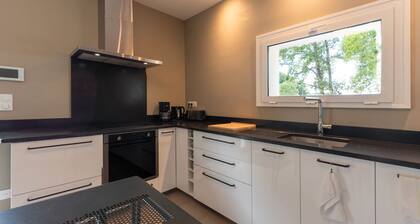 Holiday Home 'Maison De Campagne' with Private Terrace, Private Garden and Wi-Fi