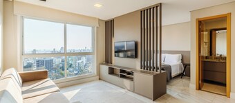Loft de luxo com Garagem no Petrópolis AHO1402