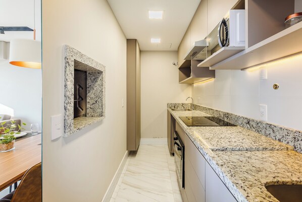 Basic Apartment | Private kitchen