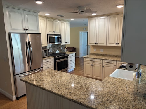 Beautiful 3-bedroom house with sailboat access in Punta Gorda Isles