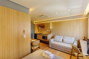 Basic Apartment | Living area