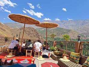 Room, 2 Bedrooms, Accessible, Smoking | Outdoor dining