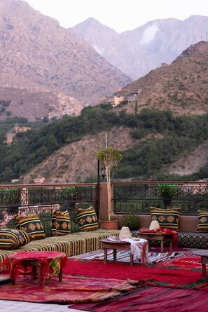 Zimmer, 2 Schlafzimmer, barrierefrei, Raucher | Terrasse/Patio