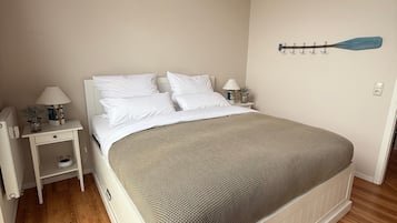 3 makuuhuonetta, silitysrauta/-lauta, Wi-Fi, vuodevaatteet