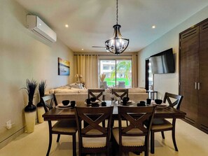 Dining - Resort Oasis | Pools, Gym & BBQ, Near Cabo Marina (El tezal)