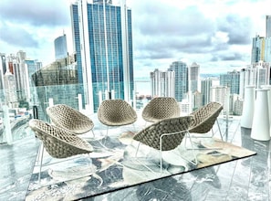 Apartment, 3 Bedrooms, Accessible, Smoking | Lounge - Luxury Apartment in the Panamá City (Panama City)