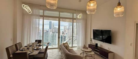 Appartement, 3 chambres, accessible aux personnes à mobilité réduite, fumeurs | Salle à manger