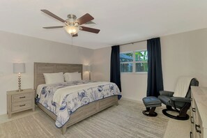 3 bedrooms, desk, free WiFi, bed sheets