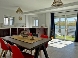 Dining - Casa Las Cumbres I - Ole Solutions (Puerto de Santa María)