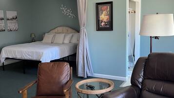 1 habitación, tabla de planchar con plancha, wifi y ropa de cama