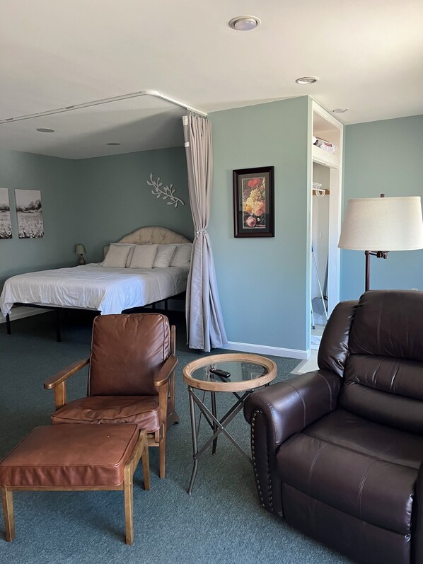 1 chambre, fer et planche à repasser, Wi-Fi, draps fournis