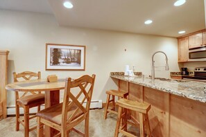 Dining - Pg G-5 Peregrine Condo (Copper Mountain)