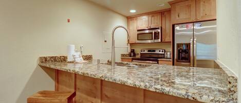 Monolocale | Cucina privata | Frigorifero, forno, macchina per tè/caffè, tostapane