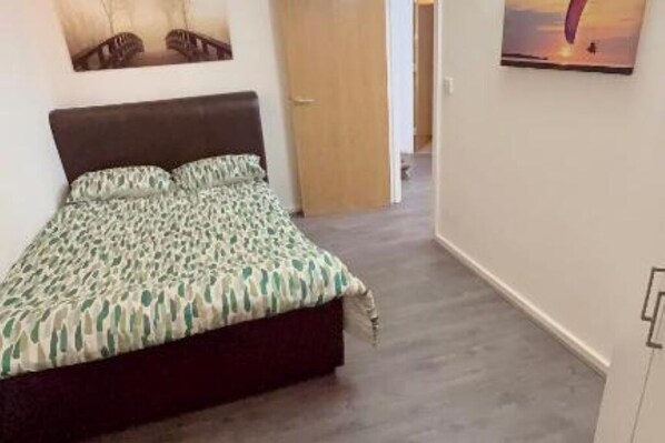 1 bedroom, WiFi, bed sheets