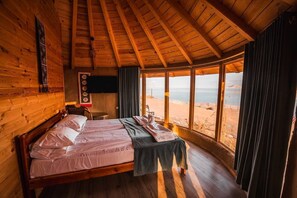 Traditional Double Room, Lake View | Free WiFi
