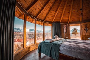 Quarto quádruplo tradicional, vista para o lago