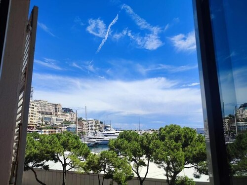 Monaco stunning port location - Grand Prix / F1