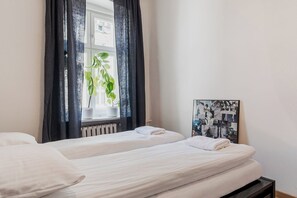 Apartment | Iron/ironing board, free WiFi