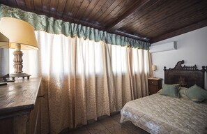 Classic Townhome, 1 Bedroom | Free WiFi - Sant'Agata al Borgo by Wonderful Italy (Catania)