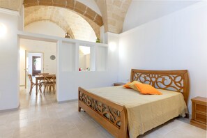 1 camera, Wi-Fi, lenzuola