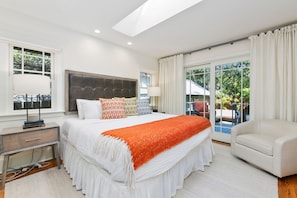 4 bedrooms, individually decorated, individually furnished, desk