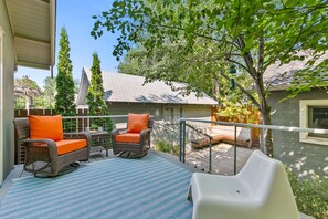 View from room - Maple Courtyard - Old Town w/ King Suite & Piano (Fort Collins)