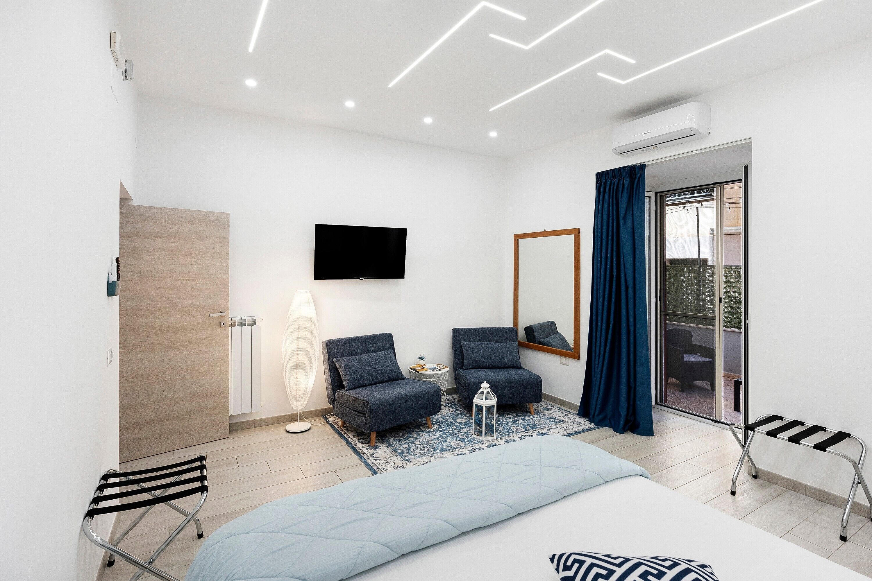 1 habitación, tabla de planchar con plancha, wifi y ropa de cama 