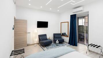 1 habitación, tabla de planchar con plancha, wifi y ropa de cama